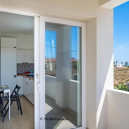 Vela Bianca Apartments *